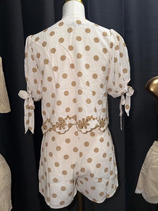 conjunto Lunares Beige Bordado